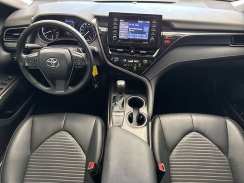 Used 2023 Toyota Camry SE FWD image 12