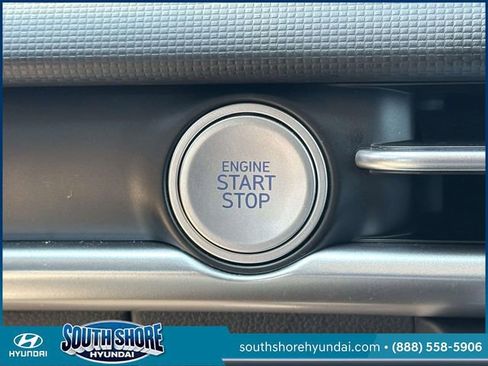 Certified 2025 Hyundai Tucson SE AWD/4WD image 27