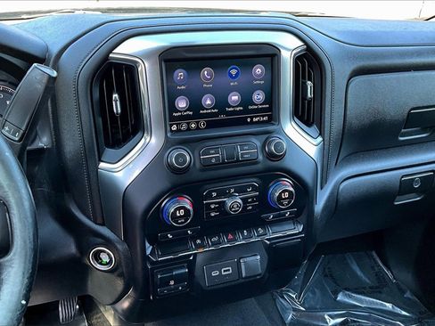 Certified 2019 Chevrolet Silverado 1500 RST image 10