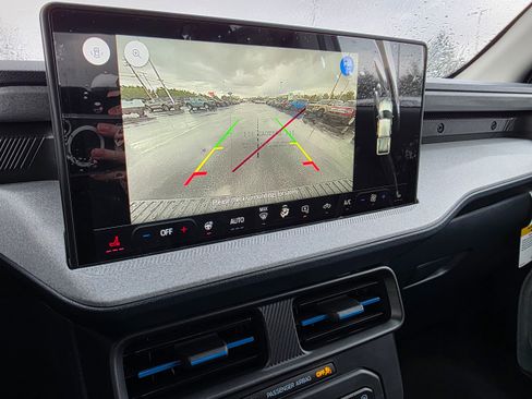 New 2026 Ford Maverick XLT w/ XLT Luxury Package image 19