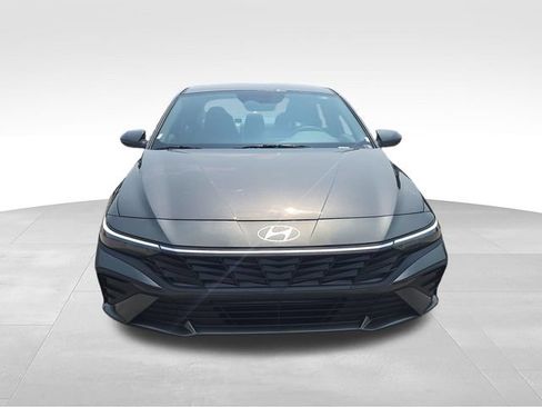 New 2026 Hyundai Elantra SE FWD image 8