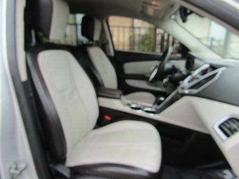 Used 2016 GMC Terrain SLT FWD image 11