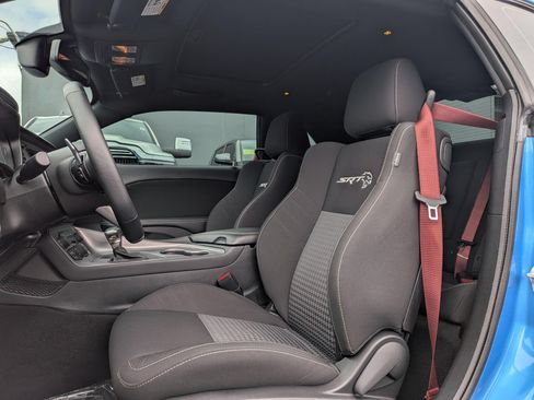 Used 2023 Dodge Challenger SRT Hellcat RWD image 5