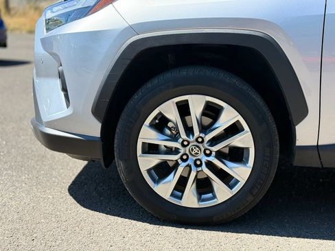 Used 2024 Toyota RAV4 Limited w/ Advanced Technology Package AWD/4WD image 9