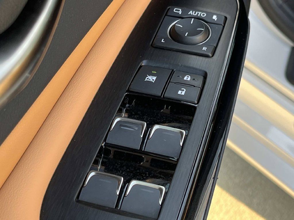 Used 2023 Lexus ES 350 w/ Premium Package FWD image 29