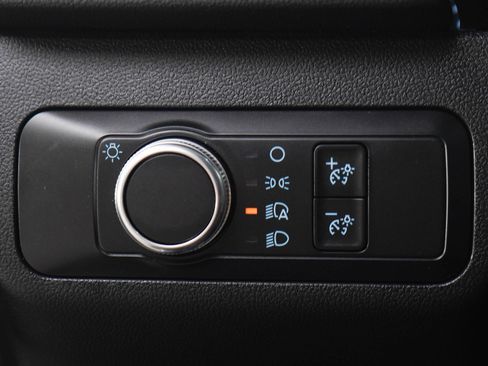 Used 2020 Ford Escape SE image 24