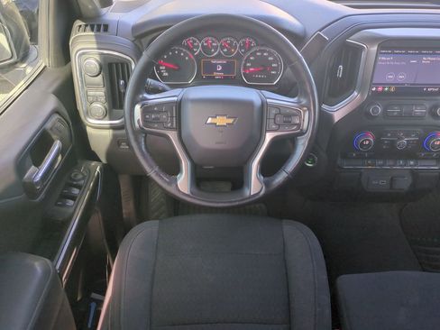 Used 2022 Chevrolet Silverado 1500 LT image 24