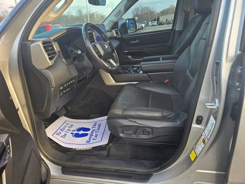 Used 2023 Toyota Tundra Limited image 7