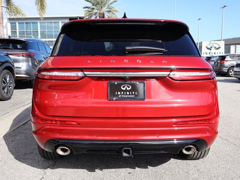 Used 2025 Lincoln Corsair Grand Touring w/ Equipment Group 302A image 9