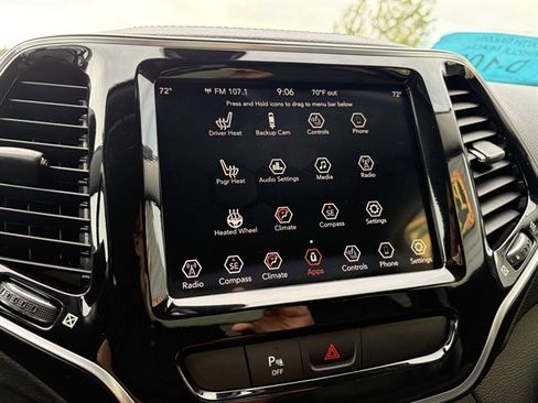Used 2019 Jeep Cherokee Limited AWD/4WD image 32