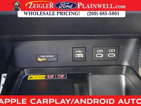 Used 2025 Toyota Camry SE image 17