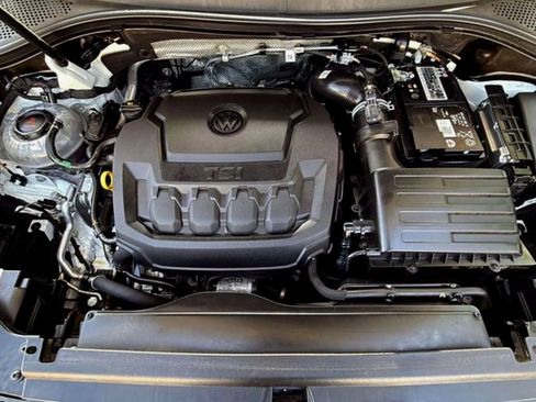 Used 2022 Volkswagen Tiguan SE AWD/4WD image 26