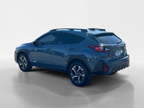 Used 2024 Subaru Crosstrek 2.0i Premium image 3