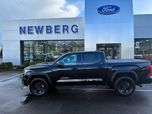 Used 2024 Toyota Tundra SR5 AWD/4WD image 4