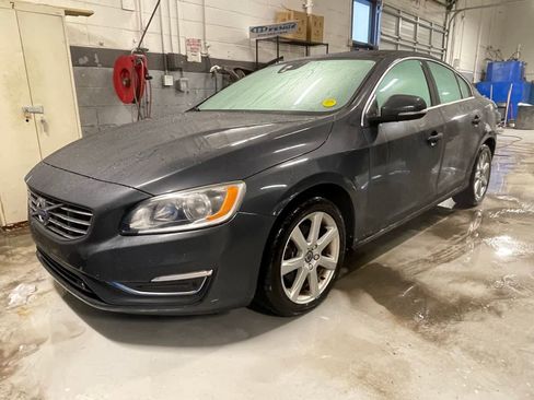 Used 2016 Volvo S60 T5 Premier image 1