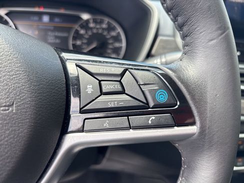 Certified 2024 Nissan Altima 2.5 SV w/ SV Premium Package FWD image 22