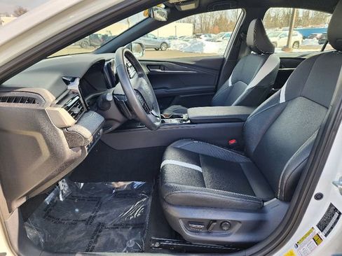 Used 2025 Toyota Camry SE image 20