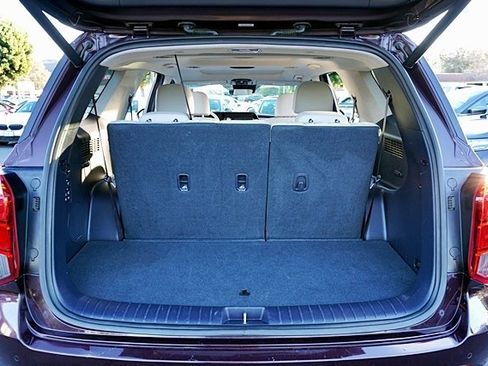 Certified 2024 Hyundai Palisade Limited image 15