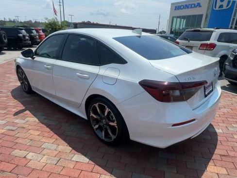 Certified 2025 Honda Civic Sport image 9