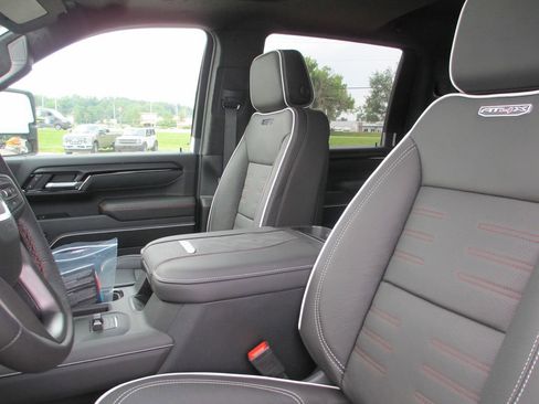 New 2026 GMC Sierra 2500 AT4X AWD/4WD image 13