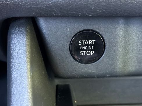 Used 2024 Nissan Rogue S AWD/4WD image 24
