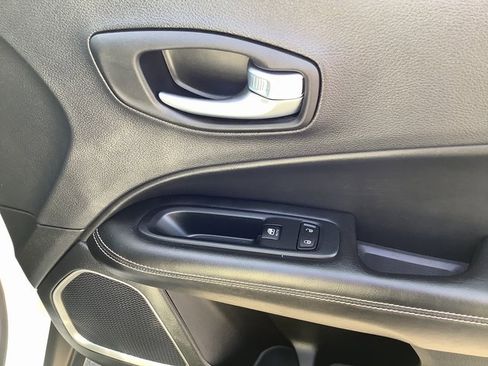 Used 2021 Jeep Compass 80th Special Edition w/ Driver Assistance Group image 38