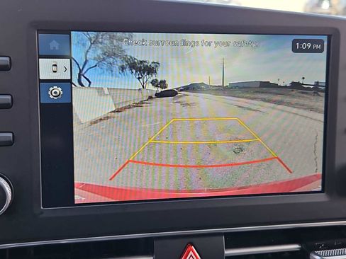 Certified 2025 Hyundai Elantra Sport image 28