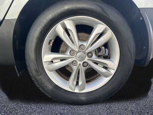 Used 2013 Hyundai Tucson GLS image 23