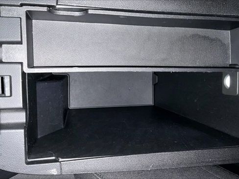 Used 2019 Chevrolet Equinox LT FWD image 40