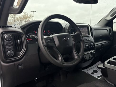 Used 2024 Chevrolet Silverado 1500 Custom Trail Boss image 10