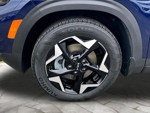 Certified 2024 Kia Seltos EX image 8