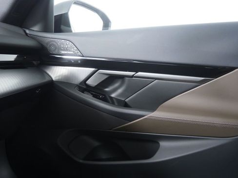 Certified 2026 BMW 530i image 27