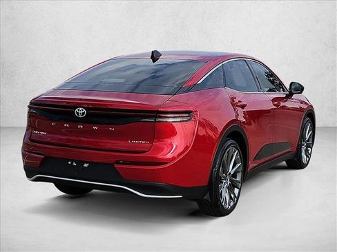 Used 2026 Toyota Crown Limited image 4