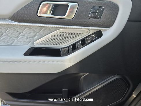New 2026 Ford Explorer Platinum AWD/4WD image 23