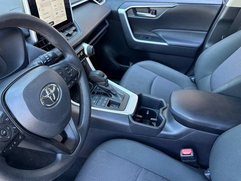 Certified 2025 Toyota RAV4 XLE AWD/4WD image 11