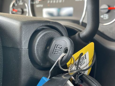 New 2025 GMC Savana 2500 Extended w/ Driver Convenience Package image 17