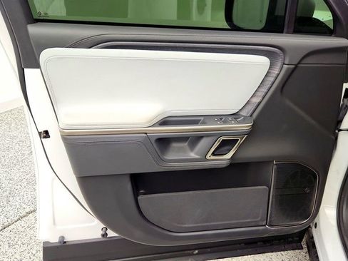 Used 2024 Rivian R1S Adventure AWD/4WD image 11