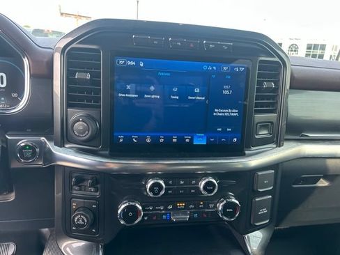 Used 2022 Ford F150 Lariat w/ Equipment Group 502A High AWD/4WD image 8