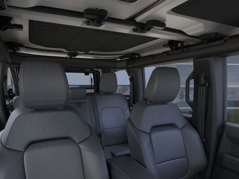 New 2025 Ford Bronco Badlands w/ Sasquatch Package AWD/4WD image 12