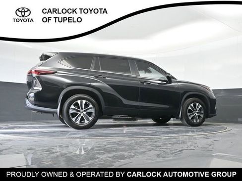 Used 2024 Toyota Highlander XLE image 45