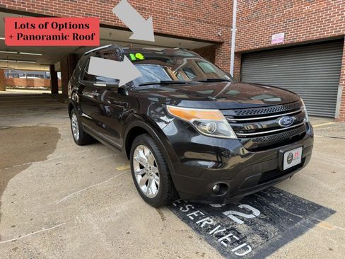 Used 2014 Ford Explorer XLT w/ Equipment Group 202A image 3