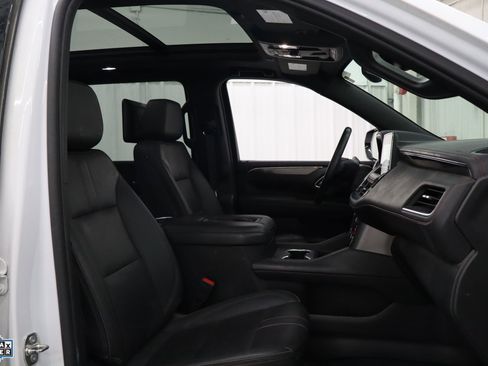 Used 2023 Chevrolet Suburban RST w/ Luxury Package image 29