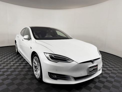 Used 2016 Tesla Model S 90D AWD/4WD image 5