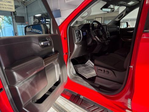 Used 2022 Chevrolet Silverado 1500 RST w/ Bed Protection Package AWD/4WD image 13