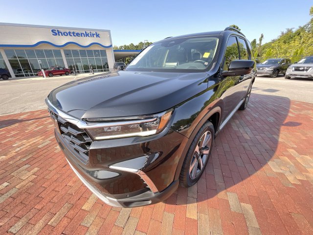 Used 2025 Honda Pilot Elite image 28