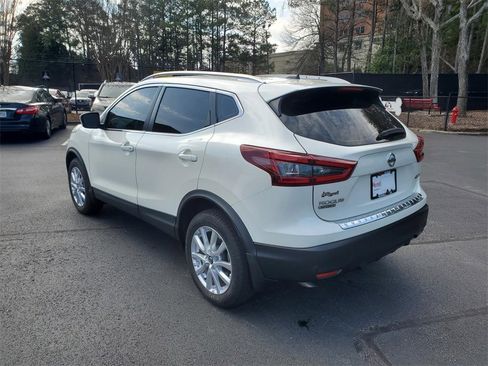 Certified 2022 Nissan Rogue Sport SV image 8