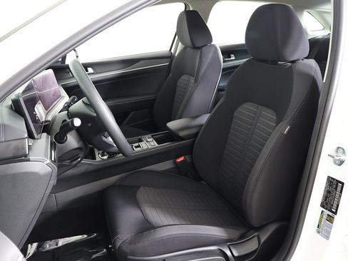 Used 2025 Kia K5 LXS image 31