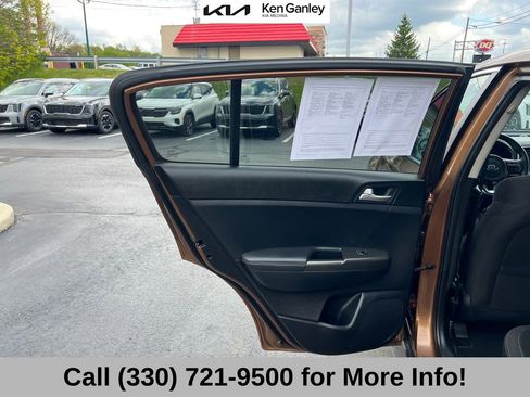 Used 2018 Kia Sportage LX FWD image 44