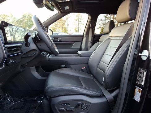 Certified 2025 Hyundai Santa Fe Calligraphy image 14