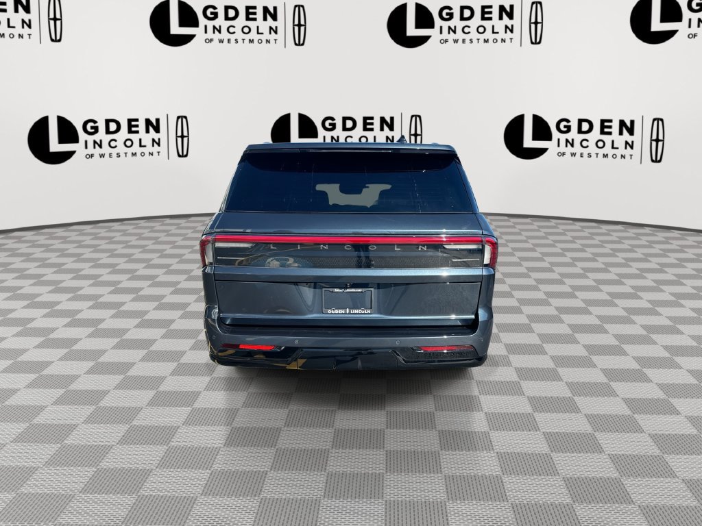 Used 2025 Lincoln Navigator L Reserve AWD/4WD image 7